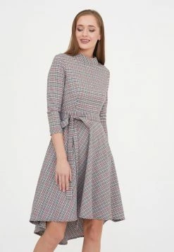 Madam-T SAMBRA - Robe De Jour - Grüner Zig/rot