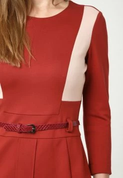 Madam-T AMBONA - Robe Fourreau - Pfirsich Terrakotta -Madam-T Soldes 2022 055cf808e7b047eea3690c99adb1e303