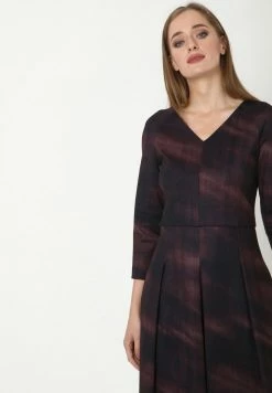 Madam-T KITSA - Robe En Jersey - Lila Schwarz -Madam-T Soldes 2022 0711dce77ec845bb939b3f7704727c6a