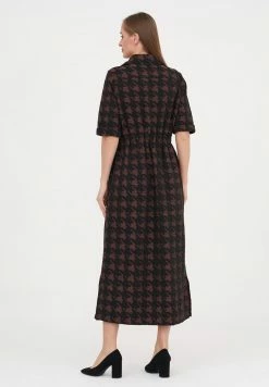 Madam-T ORSOLA - Robe Chemise - Schwarz/rot -Madam-T Soldes 2022 07704bbd4e604abda045981a0fe20751