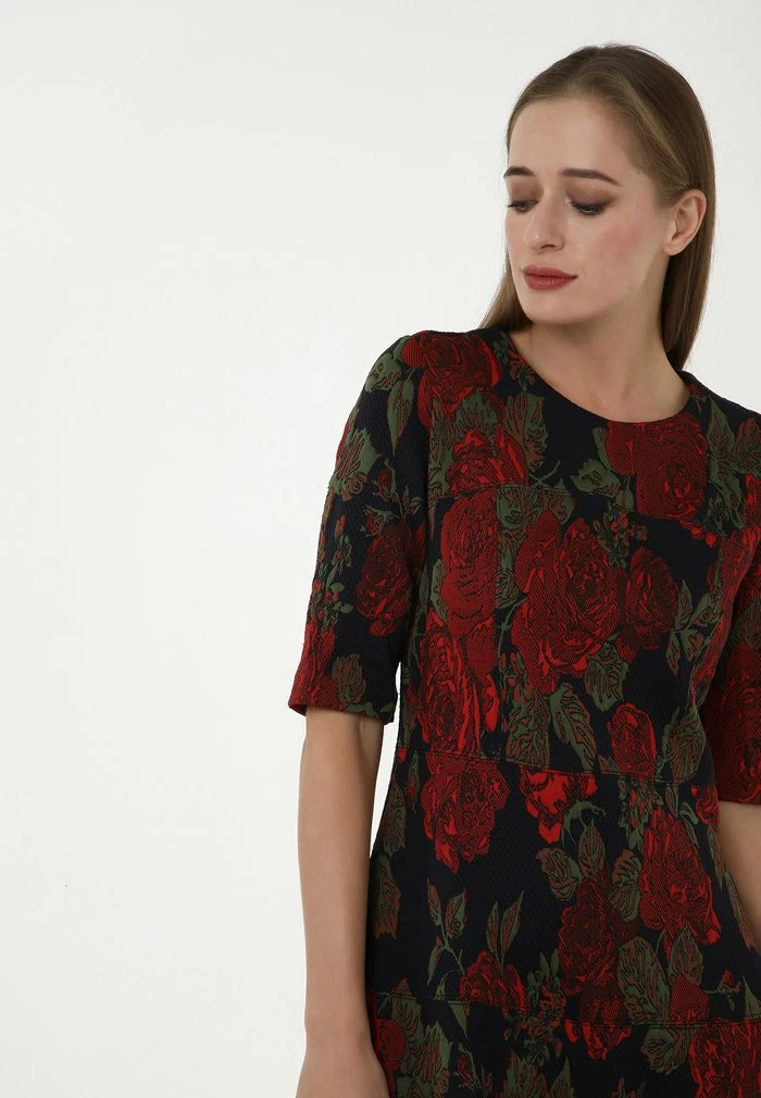 Madam-T Robe De Jour - Schwarz Terrakotta 6 Madam-T Robe De Jour - Schwarz Terrakotta – Image 6