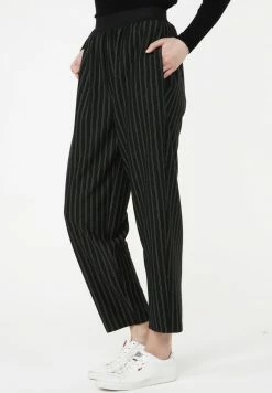 Madam-T Pantalon Classique - Grün 11 Madam-T Pantalon Classique - Grün -Madam-T Soldes 2022 1daf332a0ca14fa49ca53bfb638629bc