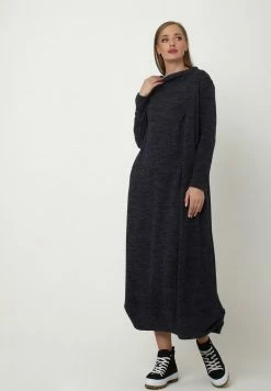 Madam-T Robe Pull - Blau