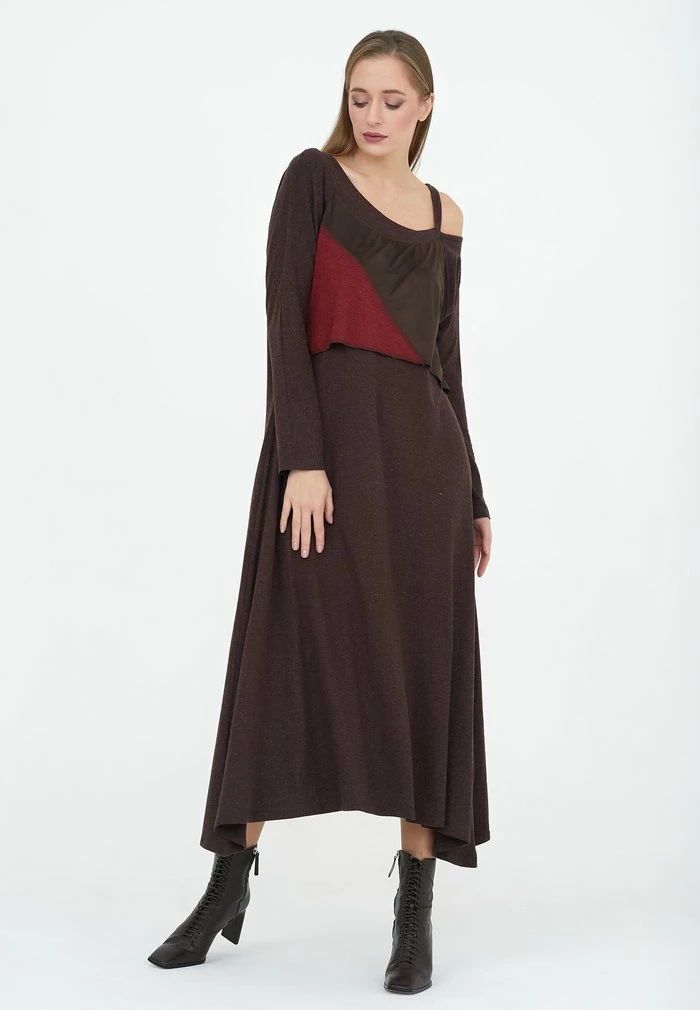 Madam-T KALATANA - Robe De Jour - Die Besetzung, Emanine Red 1 Madam-T KALATANA - Robe De Jour - Die Besetzung, Emanine Red