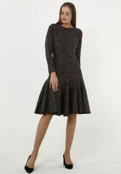 Madam-T SAMARA - Robe Pull - Dunkelgrau Rot 15 Madam-T SAMARA - Robe Pull - Dunkelgrau Rot -Madam-T Soldes 2022 200bc22e20fb4be8b691ffe775aefc03