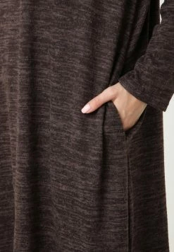 Madam-T ADELINARA - Robe Pull - Braun -Madam-T Soldes 2022 22f1acad143643d3a957653533a66d55