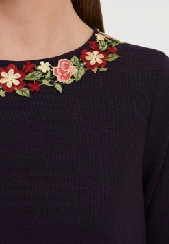 Madam-T LOLANTA - Robe De Jour - Pflaume -Madam-T Soldes 2022 25e162697ac24330aa437bc189669add