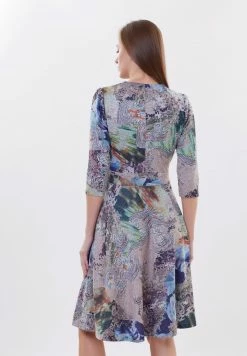 Madam-T DAISY - Robe De Jour - Antzream Grün -Madam-T Soldes 2022 27f9ad24237149c18f0fa836d1352ab6