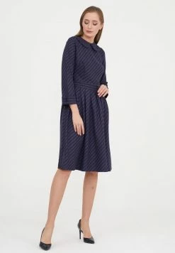 Madam-T MEDJA - Robe De Jour - Indigo Grüne Bohnen -Madam-T Soldes 2022 2828dcd427ad440a82f1c576bc222f9d