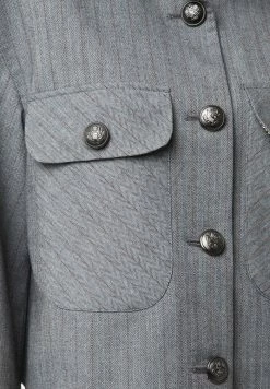 Madam-T Veste Légère - Grau -Madam-T Soldes 2022 2afac96324984026b7bb8ce3eeeeaaa6