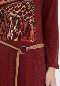 Madam-T CHANTA - Robe Longue - Babine Rot Beige 16 Madam-T CHANTA - Robe Longue - Babine Rot Beige -Madam-T Soldes 2022 2e4cb4366892464fb60ecea9d267b1fe