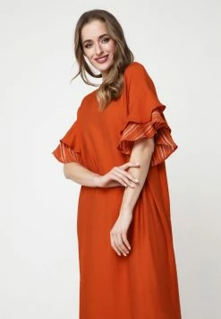 Madam-T SATINESSA - Robe Longue - Ingwer 11 Madam-T SATINESSA - Robe Longue - Ingwer -Madam-T Soldes 2022 2f69159b27d24fac823ccb68f4cdde5d