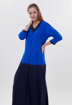 Madam-T VARZINA - Robe Longue - Indigo 14 Madam-T VARZINA - Robe Longue - Indigo -Madam-T Soldes 2022 2fab09d64dee449099a89a4b12b17a69