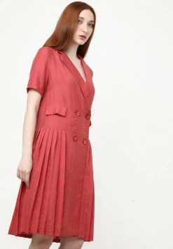 Madam-T TEODORINA - Robe Chemise - Preiselbeere -Madam-T Soldes 2022 2fe3ed9c7a274b76b96ee97fb093b6eb