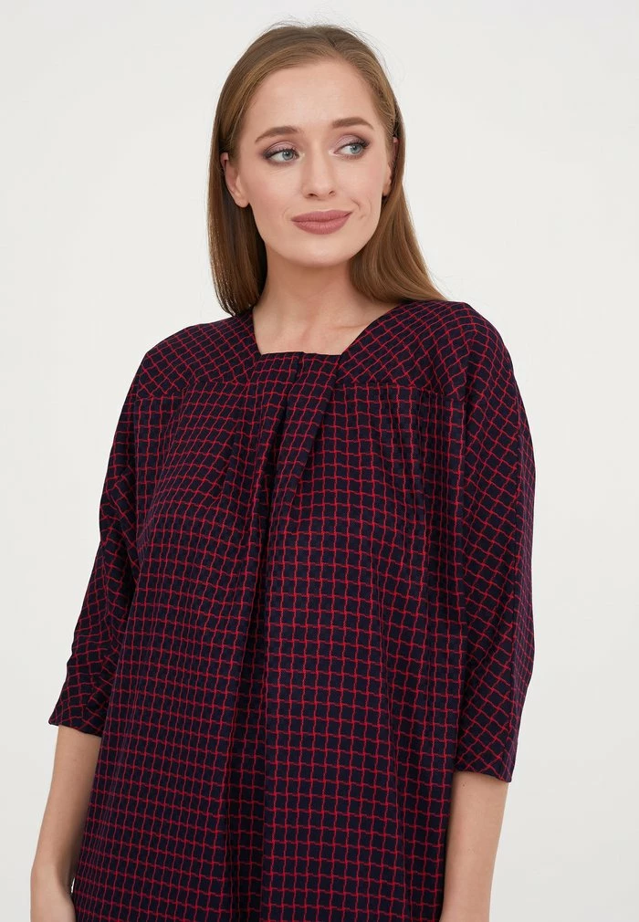 Madam-T VIKANA - Robe De Jour - Blau Rot 5 Madam-T VIKANA - Robe De Jour - Blau Rot – Image 5