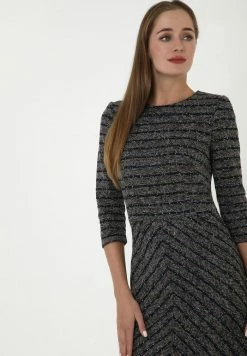 Madam-T RECANA - Robe Fourreau - Grau Hellbraun -Madam-T Soldes 2022 31a10fa913284721bf1192306c113f70