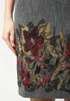 Madam-T Robe De Jour - Grau Gelb -Madam-T Soldes 2022 31d31eab1eb64acc9062a94854937b3a