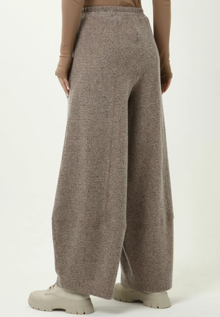 Madam-T CABULA - Pantalon Classique - Beige 3 Madam-T CABULA - Pantalon Classique - Beige – Image 3