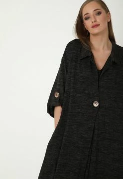 Madam-T GILBERTA - Robe Pull - Schwarz -Madam-T Soldes 2022 38192eb08f124ae4a3803401307323cf