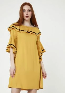 Madam-T SALLY - Robe De Jour - Mustard Yellow