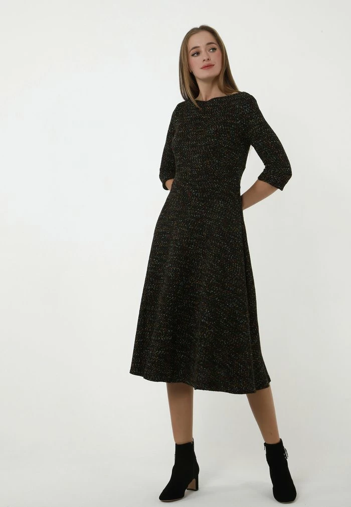 Madam-T YANNA - Robe Pull - Khaki/ingwer 2 Madam-T YANNA - Robe Pull - Khaki/ingwer – Image 2