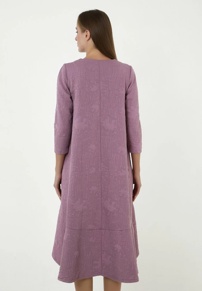 Madam-T MIA - Robe De Jour - Amethyst 3 Madam-T MIA - Robe De Jour - Amethyst – Image 3