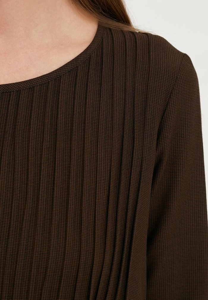 Madam-T DARI - Robe De Jour - Bro Strudn 8 Madam-T DARI - Robe De Jour - Bro Strudn – Image 8