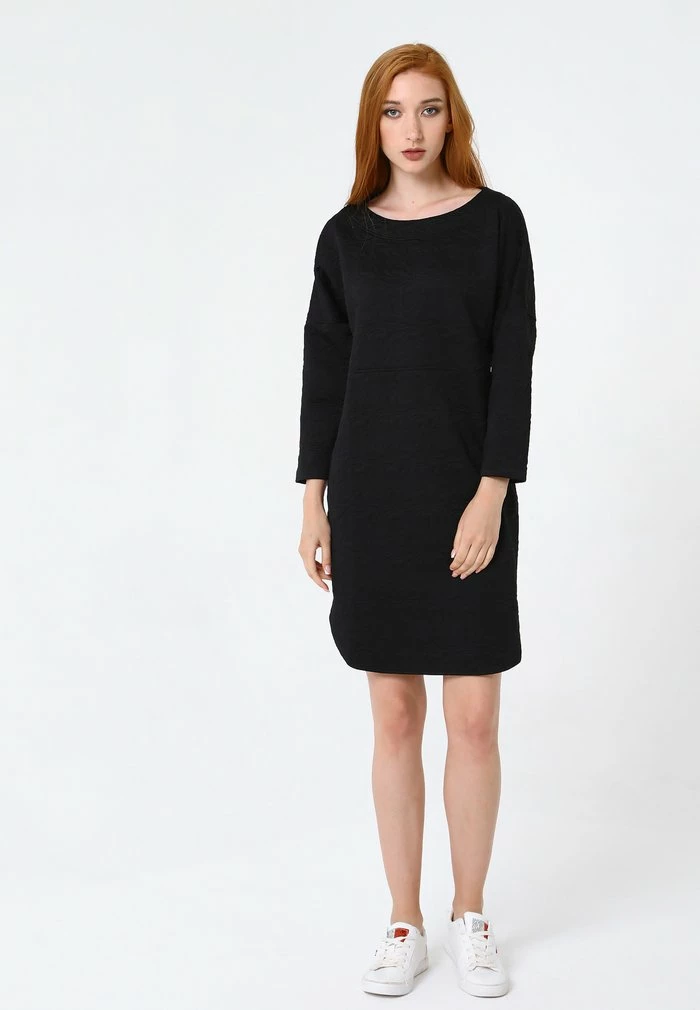 Madam-T Robe De Jour - Schwarz 2 Madam-T Robe De Jour - Schwarz – Image 2