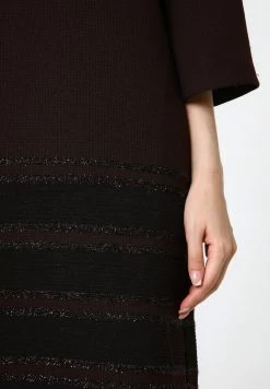 Madam-T MILANIKA - Robe Pull - Pflaume, Schwarz -Madam-T Soldes 2022 41f5f1575a5b457d89d50e13d31a6d11