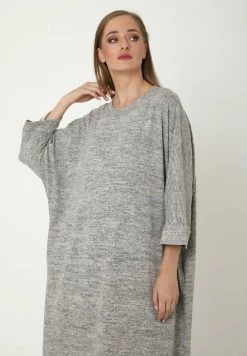 Madam-T Robe Pull - Grau 11 Madam-T Robe Pull - Grau -Madam-T Soldes 2022 4251e9bf04224cdeb7965878be978aca