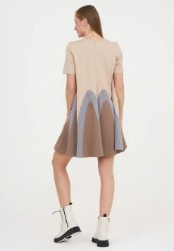 Madam-T MORENA - Robe De Jour - Beige/dunkelbeige -Madam-T Soldes 2022 431b13508c5147a7820031c2452543b8