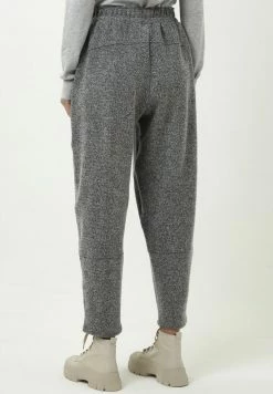 Madam-T HOSE RENE - Pantalon De Survêtement - Black 10 Madam-T HOSE RENE - Pantalon De Survêtement - Black -Madam-T Soldes 2022 450d85b4046d490fb44c1670d5d4ea6d