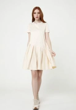 Madam-T Soldes 2022 -Madam-T Soldes 2022 47f6598600c745a89b296ec28df596e8