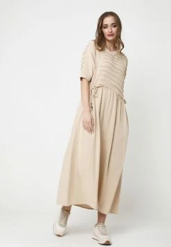 Madam-T Robe De Jour - Beige