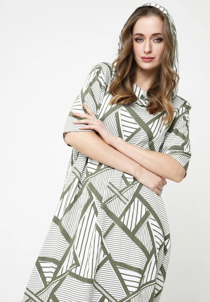 Madam-T ADELINARA - Robe Longue - Khaki Weiß 4 Madam-T ADELINARA - Robe Longue - Khaki Weiß – Image 4