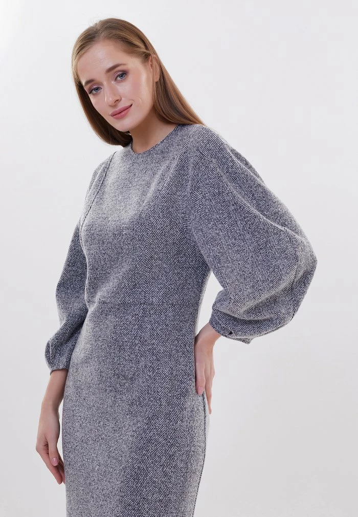 Madam-T Robe De Jour - Blau Utthit 4 Madam-T Robe De Jour - Blau Utthit – Image 4