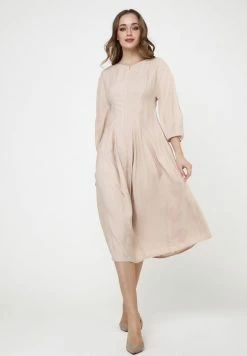 Madam-T Vilda - Robe De Jour - Beige 11 Madam-T Vilda - Robe De Jour - Beige -Madam-T Soldes 2022 53f82b0500a94e18ac1d593982d8da50