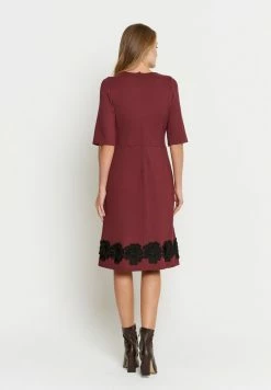 Madam-T SANATA - Robe De Jour - Weinrot -Madam-T Soldes 2022 54ba991595df4a5194dee79f468d27e0