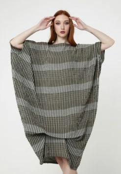 Madam-T Robe De Jour - Khaki, Weiß -Madam-T Soldes 2022 552196a9c91544ad82f35b76f8110361