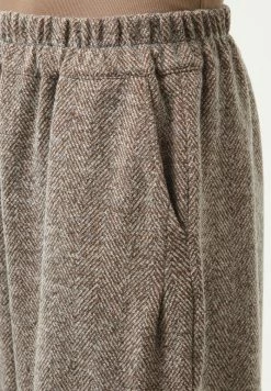 Madam-T HOSE VULA - Pantalon De Survêtement - Brown -Madam-T Soldes 2022 5a4c858c61d641e592b65487a2b2562e