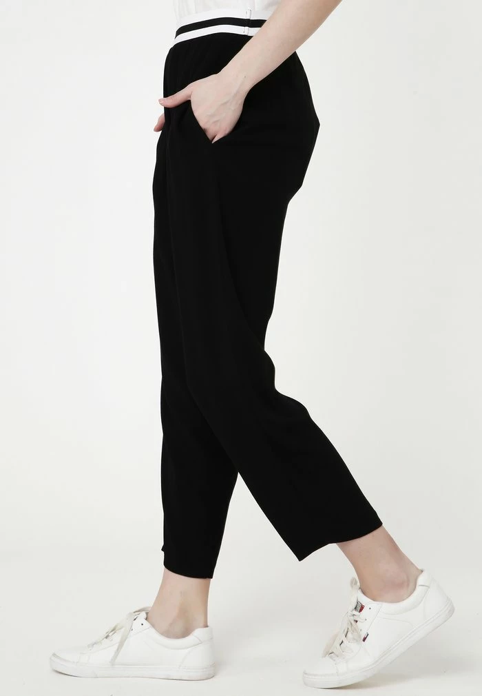 Madam-T Pantalon De Survêtement - Schwarz 6 Madam-T Pantalon De Survêtement - Schwarz – Image 6