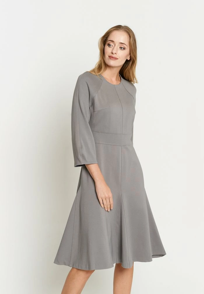 Madam-T Robe En Jersey - Grau 1 Madam-T Robe En Jersey - Grau