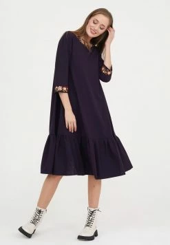 Madam-T LOLANTA - Robe De Jour - Pflaume -Madam-T Soldes 2022 5c37ca70afb74eef8dcc92ea5c49d119