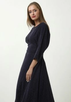 Madam-T MAGDALENA - Robe De Jour - Lila -Madam-T Soldes 2022 5d7f4f17cdf240f59a8fcd41ff815a84