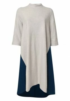 Madam-T Robe Pull - Creme Aqua -Madam-T Soldes 2022 5fd96da39fe042abb5f521a00c5e0600