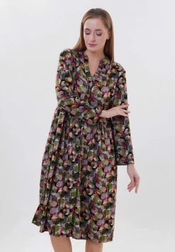 Madam-T LEONA - Robe De Jour - Grün Gold/grün