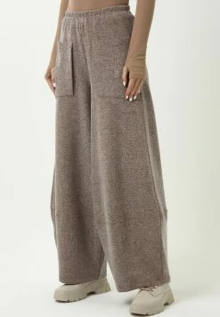 Madam-T CABULA - Pantalon Classique - Beige 10 Madam-T CABULA - Pantalon Classique - Beige -Madam-T Soldes 2022 64ce3c38c1c04192919f33fb4fdc3ec2