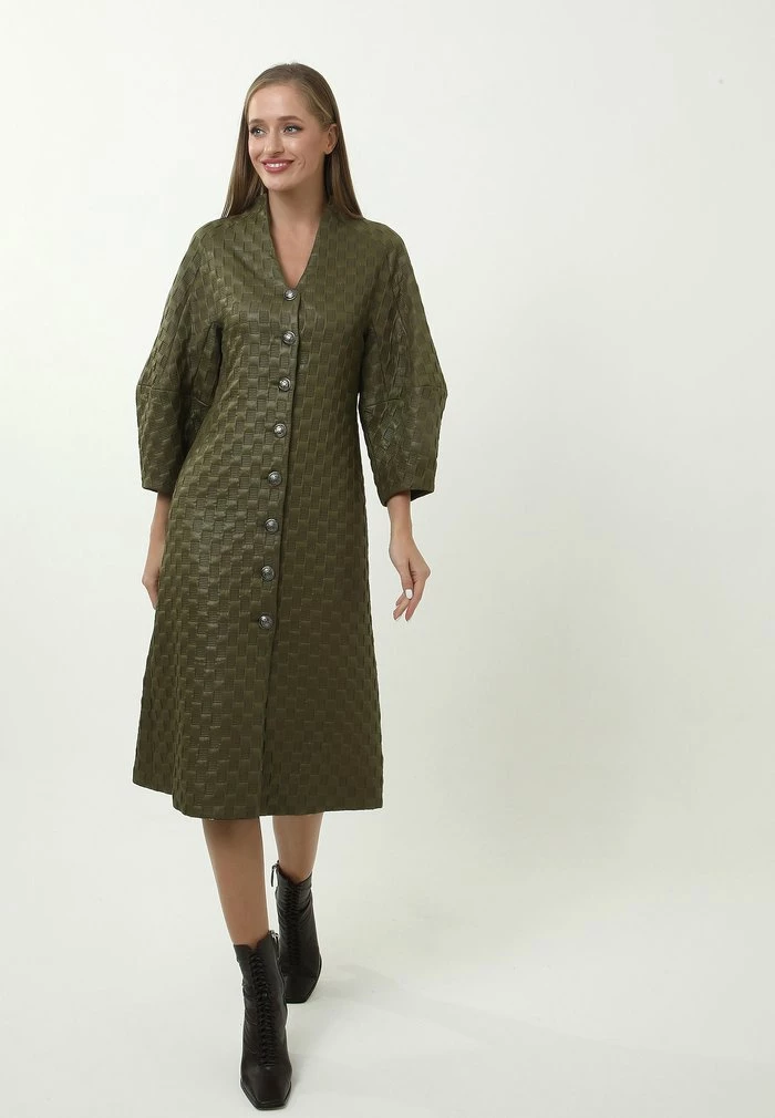 Madam-T KLEID ARLATINA - Robe De Jour - Khakifarben 3 Madam-T KLEID ARLATINA - Robe De Jour - Khakifarben – Image 3