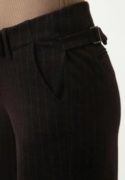 Madam-T CHELSEA - Pantalon Classique - Kastanienbraun -Madam-T Soldes 2022 6a984201ab0a44dd88736693080c2736