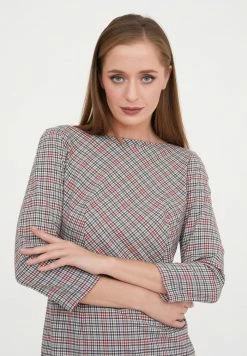 Madam-T MUARA - Robe Fourreau - Grüner Zig/rot 13 Madam-T MUARA - Robe Fourreau - Grüner Zig/rot -Madam-T Soldes 2022 6e8ae84814f54a43ad81765fa8afc9a8